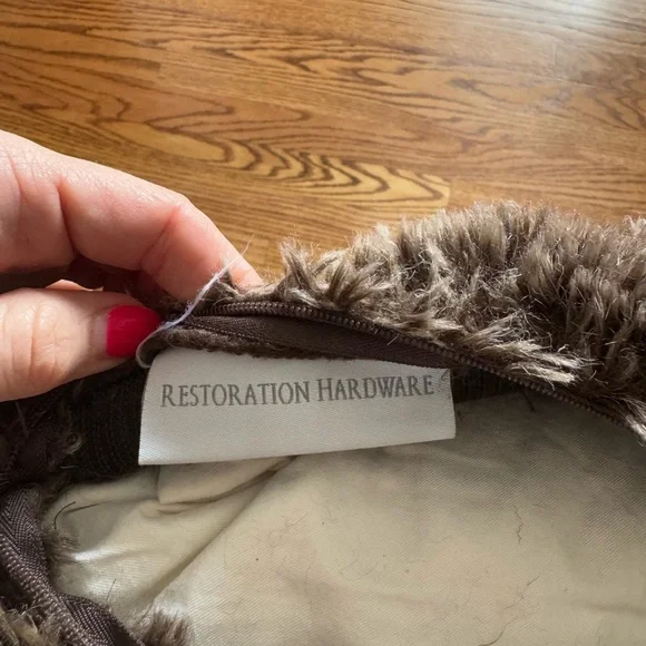 Restoration Hardware 20x20” plush faux fur throw pillowcase & pillow insert. 🤎 - Picture 3 of 4